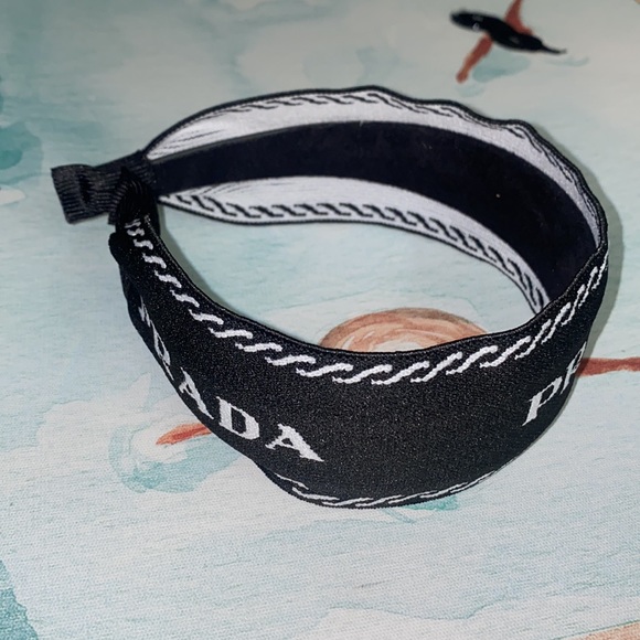 Stylish Black Headband 💞 - Picture 5 of 6